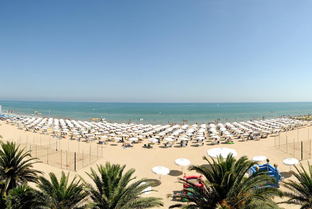Hotel President Silvi Marina Esterno foto